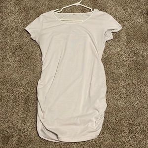 Maternity Shirt size medium. Worn a couple times. Bought off Amazon.